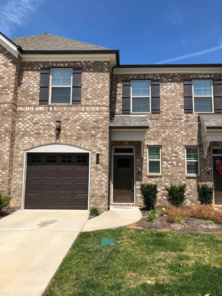 Beautiful Open Concept 3 BR 2.5 Bath Townhome **$300 Off First Month's Rent!** property image