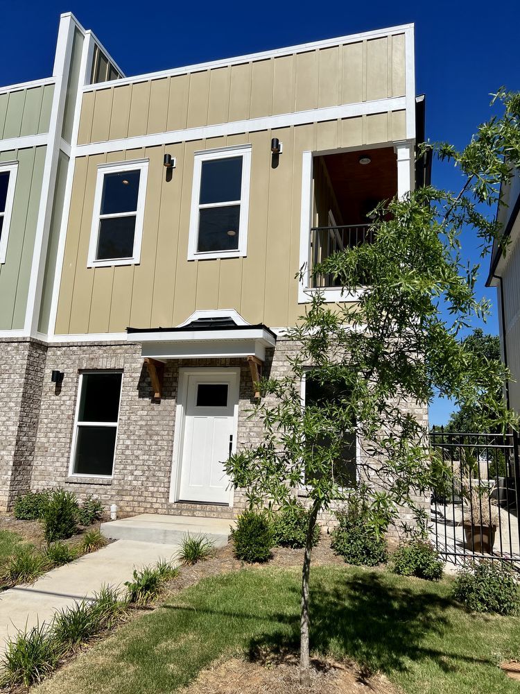 Luxury 4Bed/4Bath Home, *Roof Top Patio* in the Heart of Murfreesboro property image