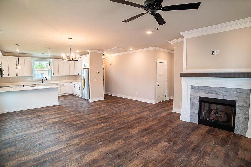 Beautiful New Build 3 Bed, 2.5 Bath, 2 Car Garage - Community Pool & Walking Trail! property image