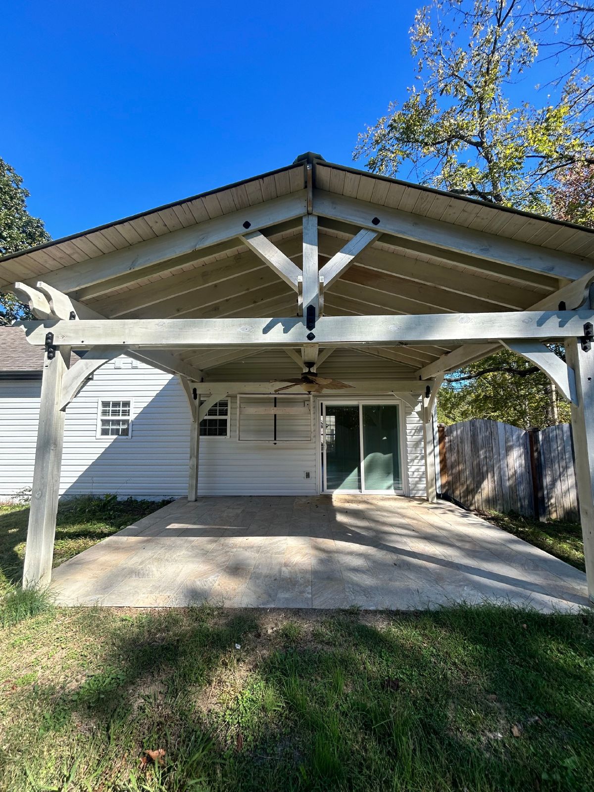 In the Heart of East Brainerd! 3 bedrooms, 2.5 baths, fully fenced backyard, HUGE covered patio! property image