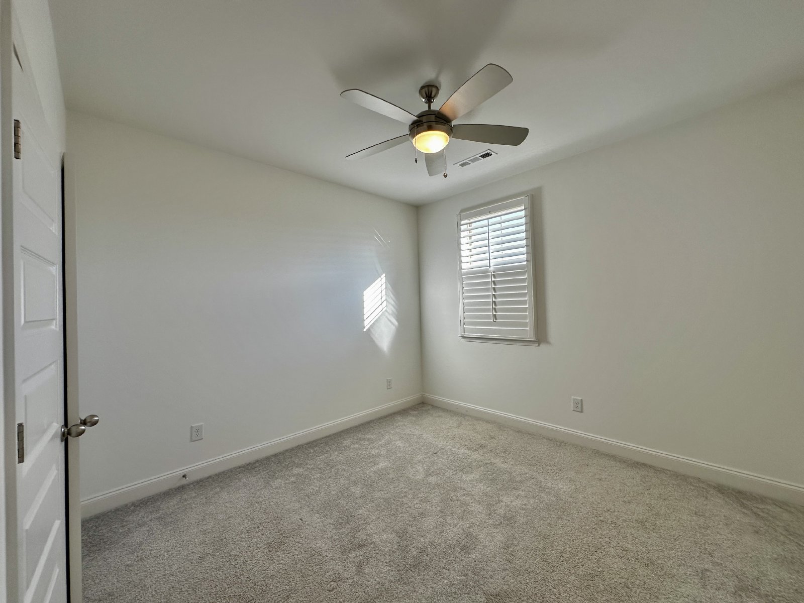 Master BR Main Floor!  End Unit, Backs up to Tree Line property image