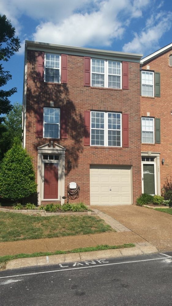 Cool Springs. 3BR Townhouse w/ 1 Car Garage. Washer&Dryer property image